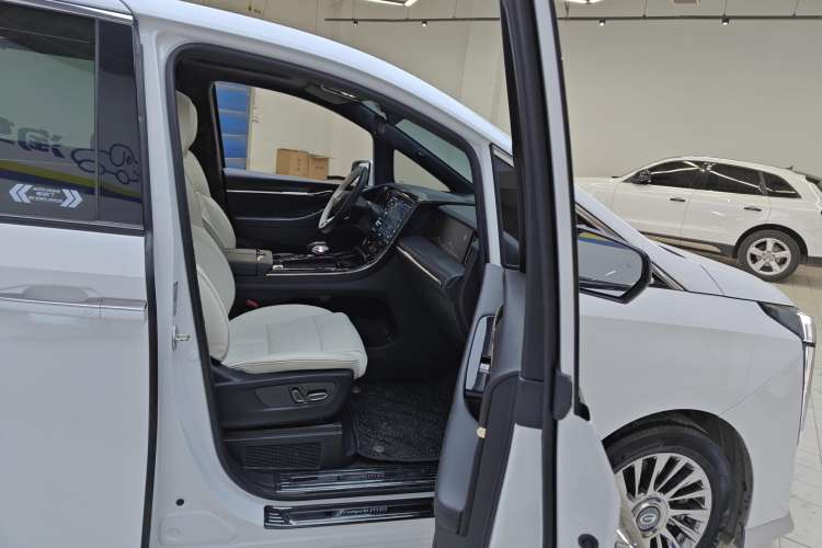 Used GAC Trumpchi M8 2023 Zongshi Series 400T Flagship Edition