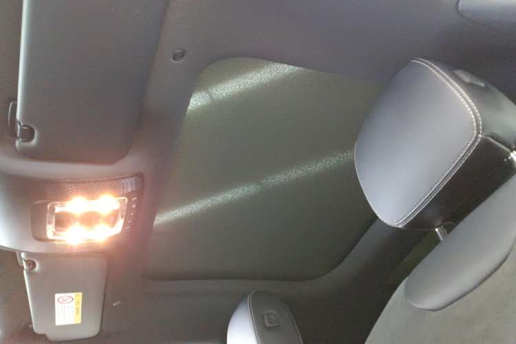 Used Mercedes-Benz A-Class 2022 Revised Version A 200 L Sport Sedan Fashionable Style