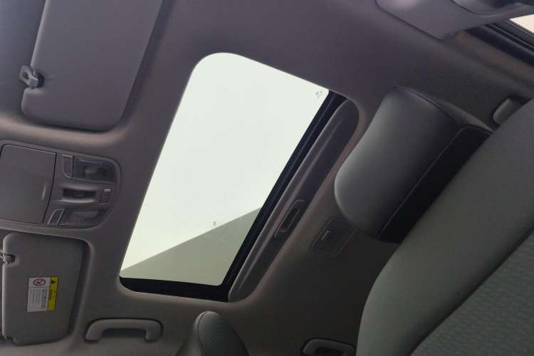 Used Hyundai Elantra (6th Generation / Lingdong) 2020 1.5L CVT Smart & Stylish – Elite Version Headliner