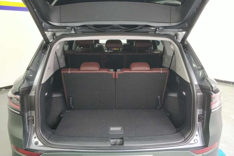 Used Volkswagen ID.6 X 2022 Smart Enjoyment Long-Range Edition
