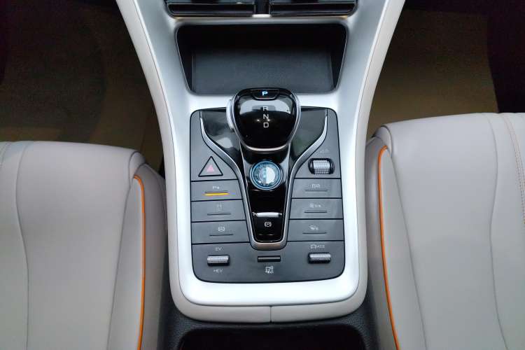 Used BYD Song Pro New Energy 2024 HONOR Edition DM-i 71KM Navigation Model