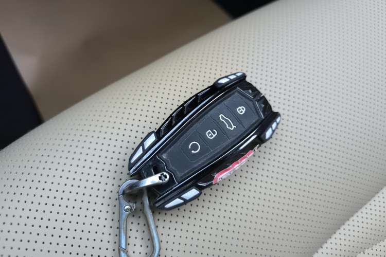 Used Geely Auto FX11 2023 2.0TD DCT Flagship Version