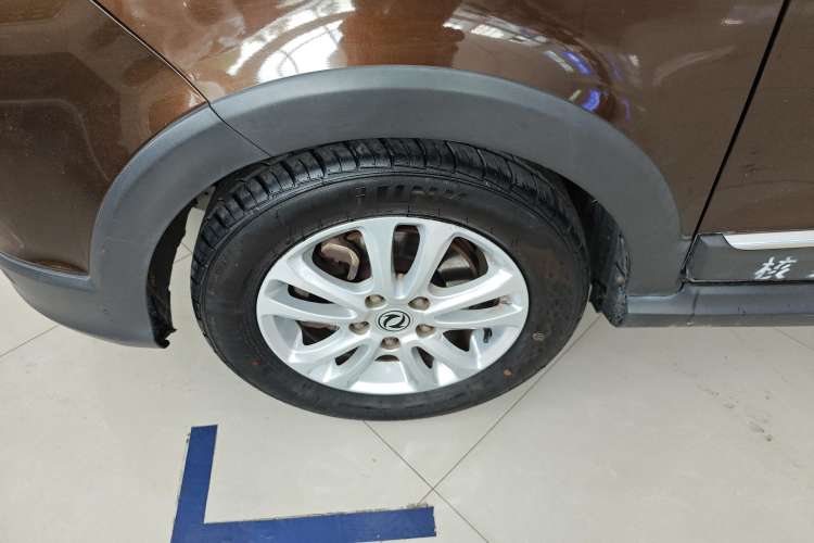 Used Dongfeng Fengon 360 2015 1.5L Manual Comfort II 7-Seater
