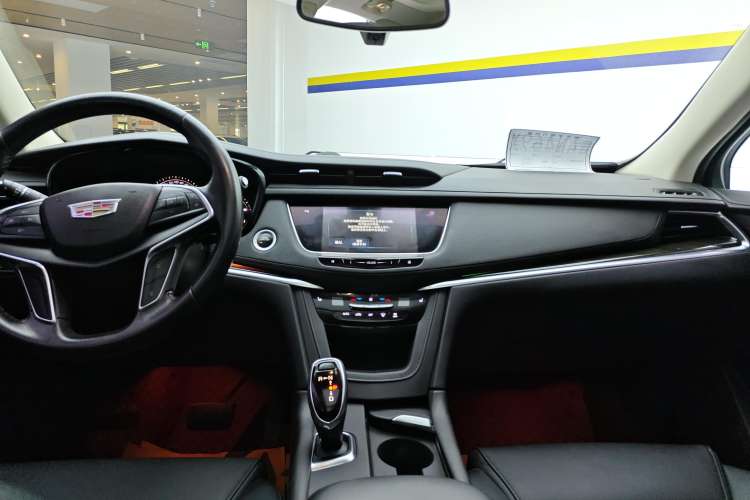 Used Cadillac XT5 2016 25T Luxury Model