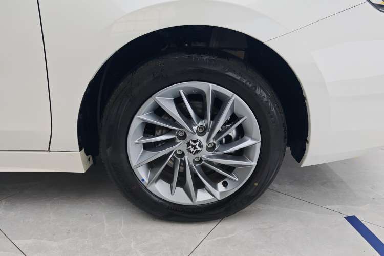 Used Venucia D60 2023 PLUS 1.6L XL CVT Yue Ling Edition Left Front Wheel Hub