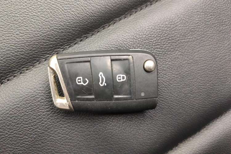 Used Volkswagen Tayron 2019 330TSI Two-Wheel Drive Luxury Model China VI Standard