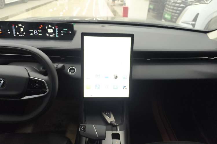 Used Changan Eado DD 2023 Blue Whale NE 1.5T GDI DCT Luxury Edition