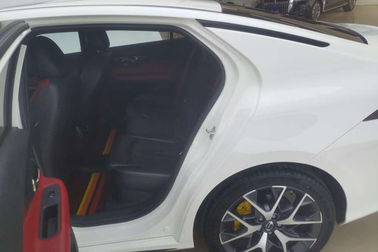 Used GAC Trumpchi EMPOW 2021 270T DCT J16 Version