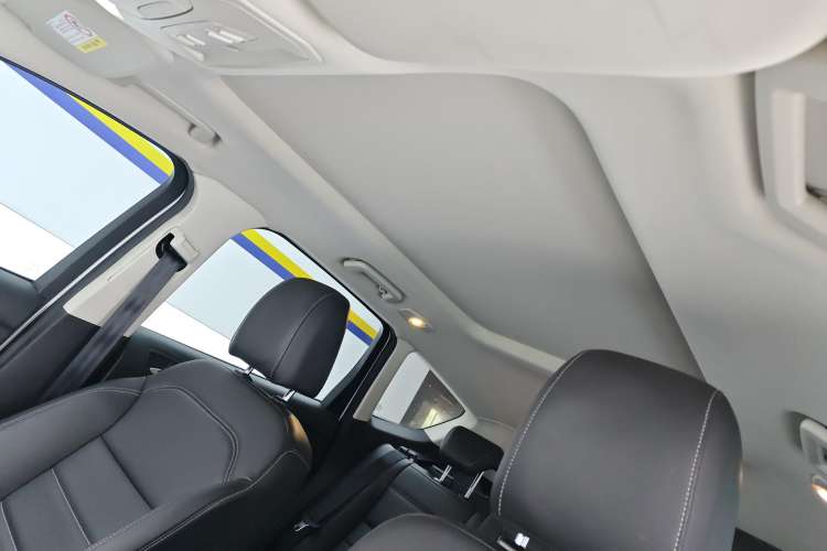 Used Ford Kuga 2019 EcoBoost 180 Two-Wheel-Drive Platinum Edition China VI Standard Headliner