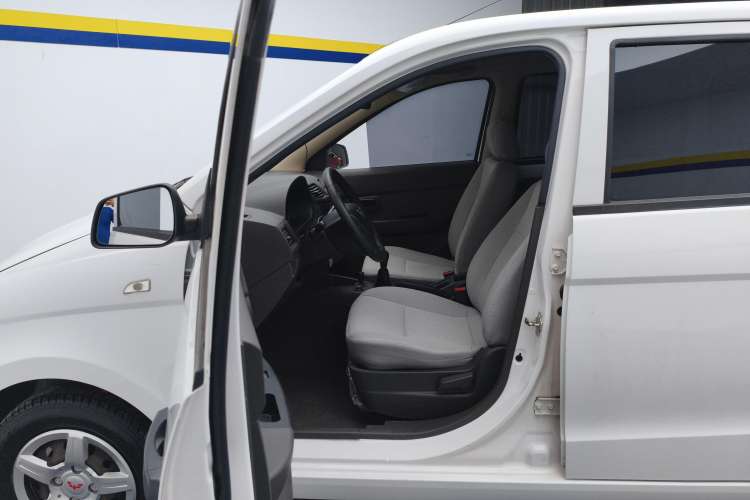 Used Wuling Hongguang 2018 1.2L Classic S Base Model