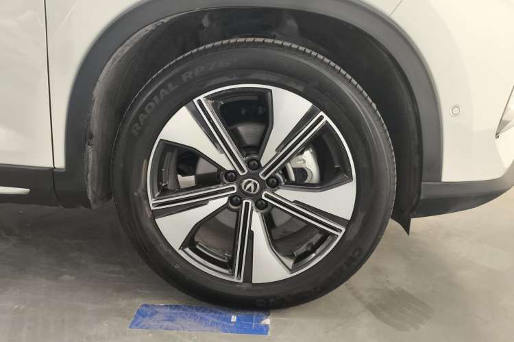 Used CHANGAN X7 PLUS 2024 1.5T Automatic Luxury 7-Seater Right Rear Wheel Hub