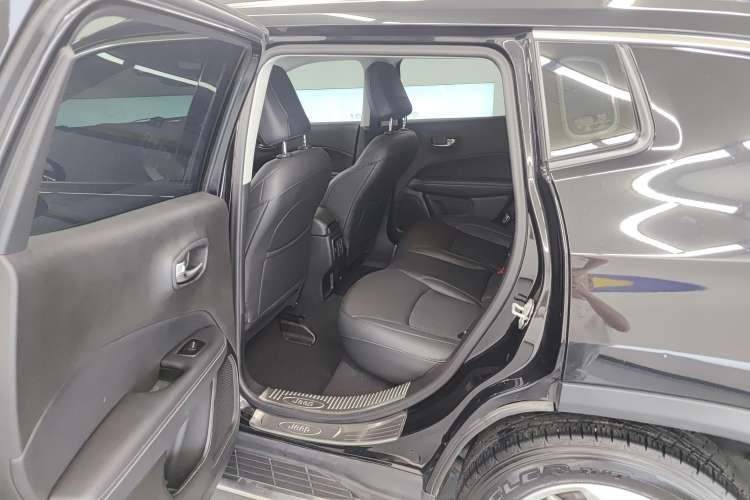 Used Jeep Compass 2020 220T Automatic Leading Edition
