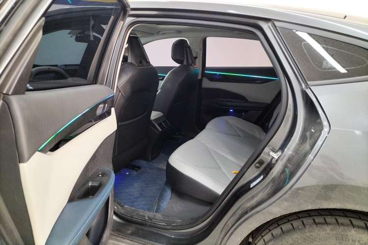 Used Changan UNI-V iDD 2023 Zhidian iDD 1.5T 113km Smart & Fun Version (Rapid Edition)