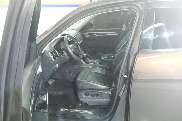 Used Volkswagen Teramont 2019 530 V6 Four-Wheel Drive Flagship Model China VI Standard