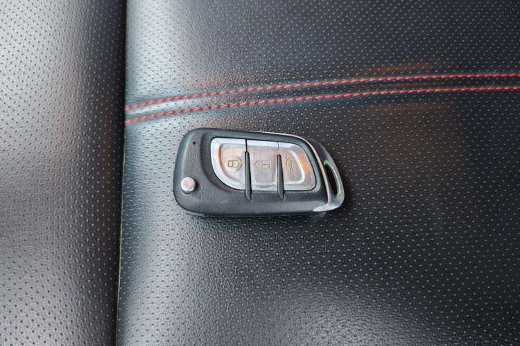 Used Soueast DX3 2016 1.5L Manual Luxury Model
