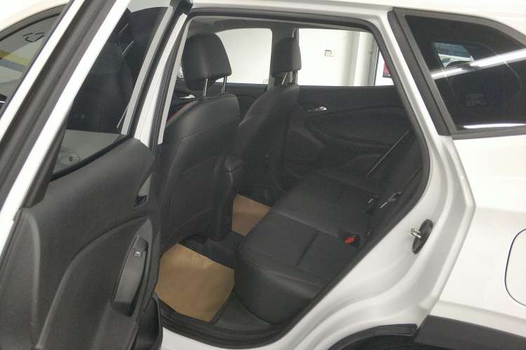 Used Chevrolet Trax 2021 Redline 335T CVT Top-Tier Model China VI Standard