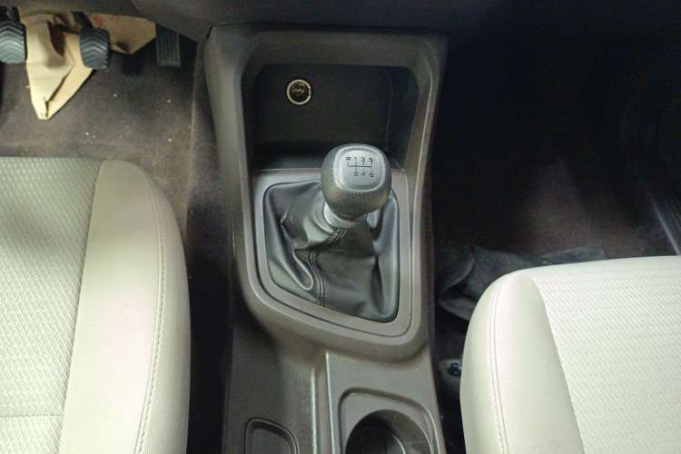 Used Wuling Hongguang V 2022 1.5L Jingqu Edition Electric-Assist LAR