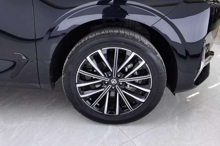 Used Changan UNI-K 2024 2.0T Two-Wheel Drive Enjoyment Version