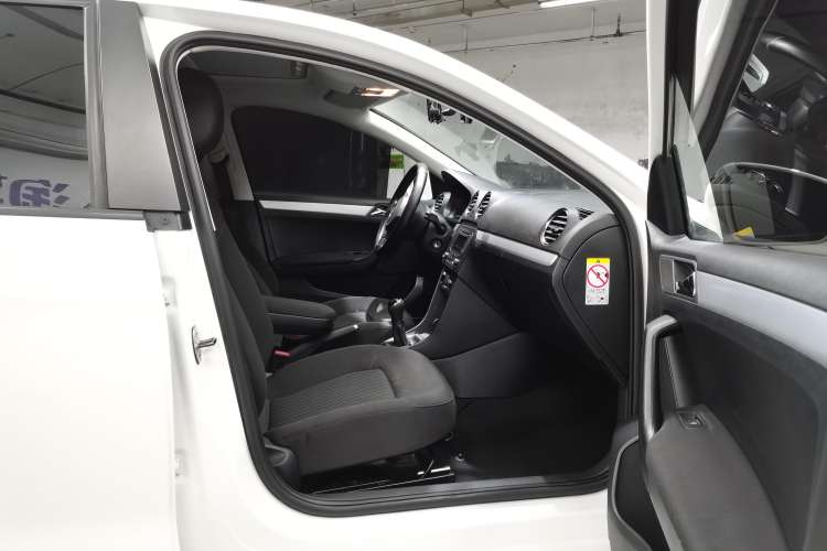 Used Volkswagen Jetta 2013 1.6L Manual Comfort Model