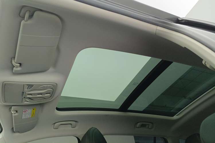 Used Roewe RX5 MAX 2022 1.5T Automatic Zhiwei Prestige Edition
