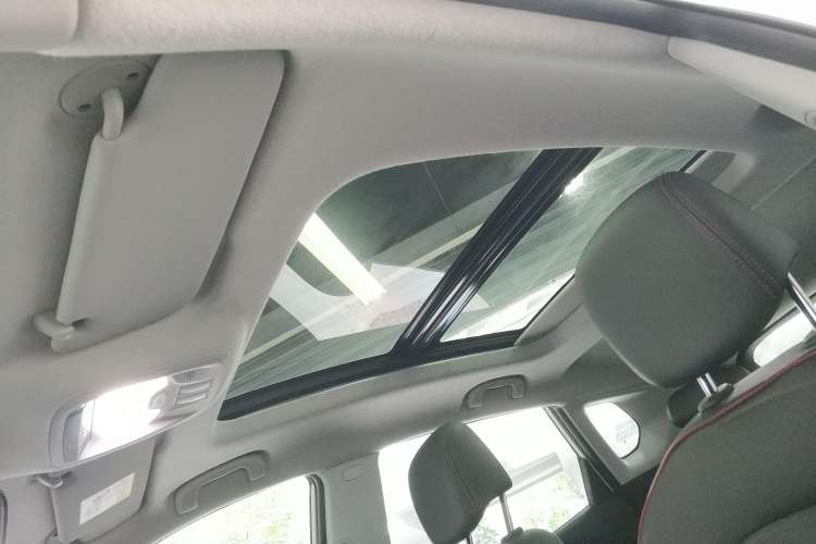 Used Chevrolet Trax 2021 Redline 335T CVT Top-Tier Model China VI Standard