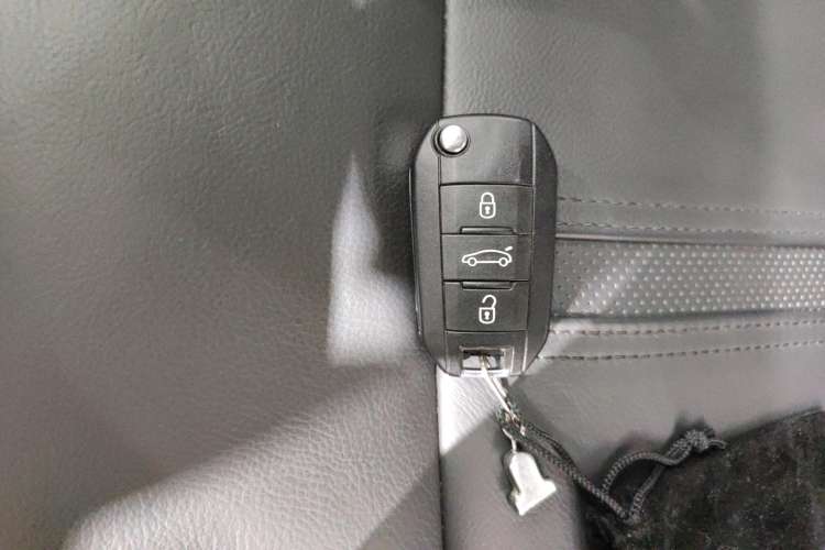 Used Peugeot 3008 2014 1.6THP Automatic Enjoyment Edition