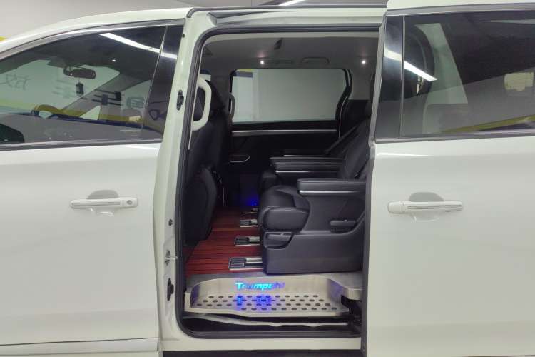 Used GAC Trumpchi M8 2021 Revised Version Lingxiu Series 390T Luxury Edition
