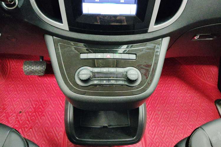 Used Mercedes-Benz Vito 2018 2.0T Elite Version 7 Seats China V Emission Standard