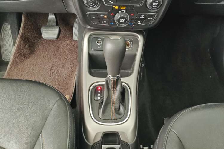 Used Jeep Compass 2017 200T Automatic Family Edition