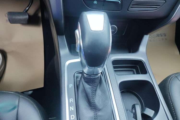 Used Ford Kuga 2019 EcoBoost 180 Two-Wheel-Drive Platinum Edition China VI Standard