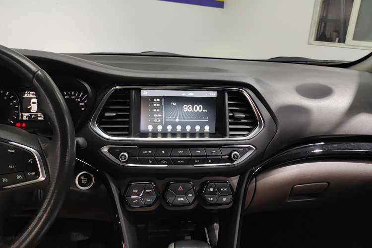 Used GAC Trumpchi GS4 2017 235T G-DCT Two-Wheel Drive Luxury Edition