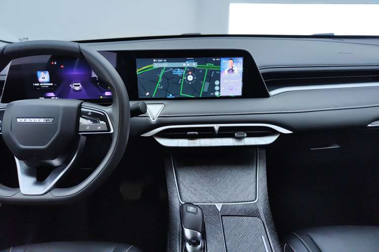 Used Venucia V 2021 260T Idol Edition Audio And AC Panel