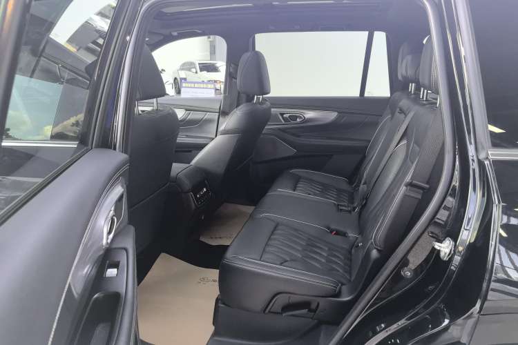 Used GAC Trumpchi GS8 2022 Flagship Series 2.0 TGDI Four-Wheel Drive Luxury Smart Connectivity Version (7 Seats)