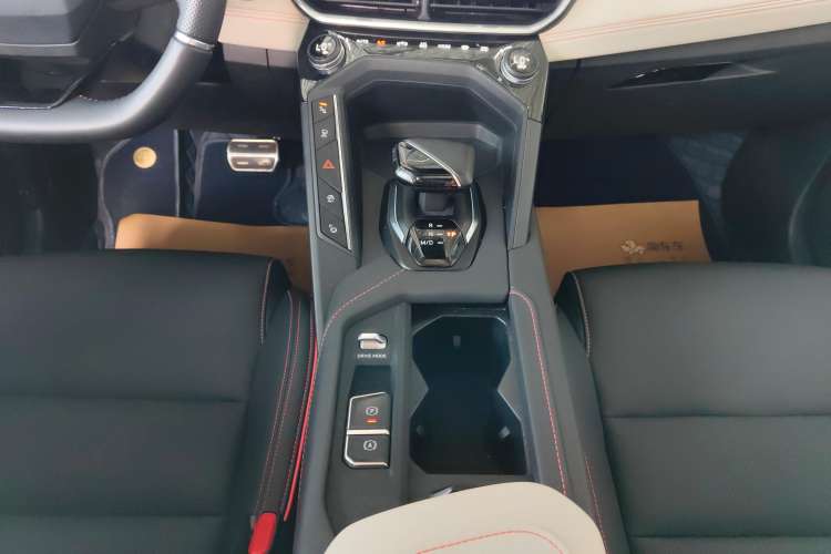 Used Lynk & Co 06 2020 1.5T YAO Halo