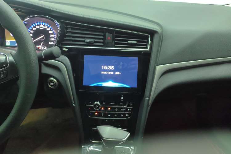 Used Venucia D60 2019 100 000 Honor 1.6L XL CVT Chenku Edition China VI Standard