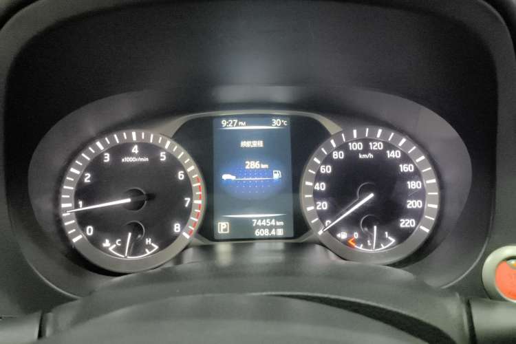 Used Nissan Terra 2018 2.5L Automatic 2WD Luxury Edition