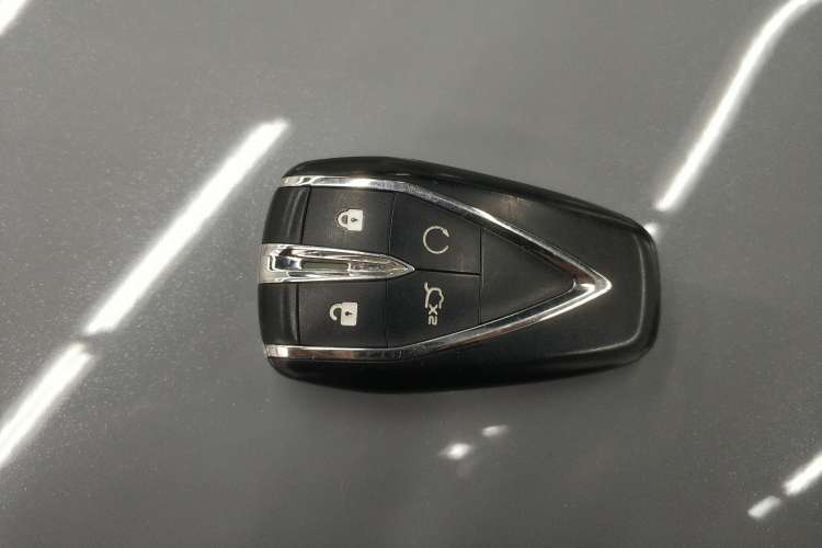 Used Changan UNI-V 2022 1.5T Prestige Version
