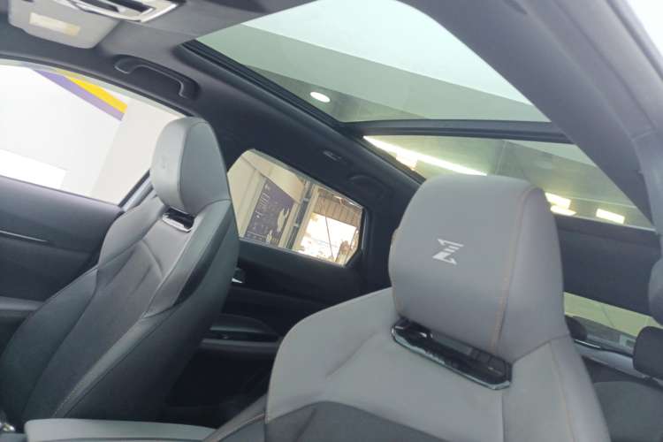 Used Oshan Z6 New Energy 2023 ZhiDian iDD 150KM Flagship PLUS