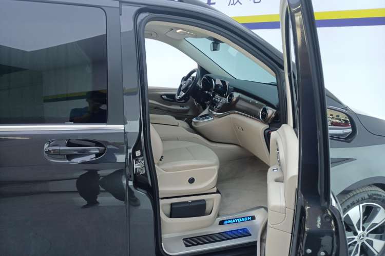 Used Mercedes-Benz V-Class 2021 V 260 Prestige Edition