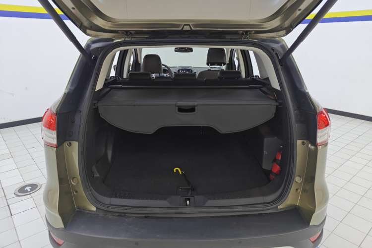 Used Ford Kuga 2013 1.6L GTDi Two-Wheel-Drive Trend Model