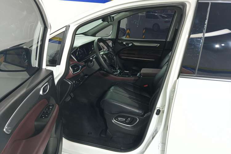 Used GAC Trumpchi M6 2023 PRO 270T DCT Luxury Edition