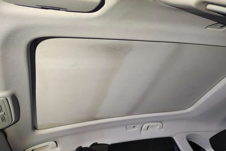 Used Hongqi HS5 2022 Facelifted Version 2.0T Smart Connect Flagship All-Wheel-Drive Edition
