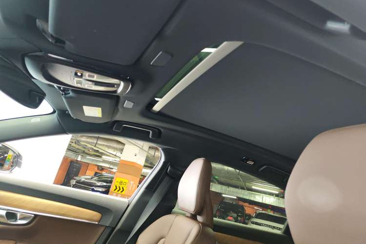 Used Volvo S90 2024 B5 Zhiyi Luxury Edition