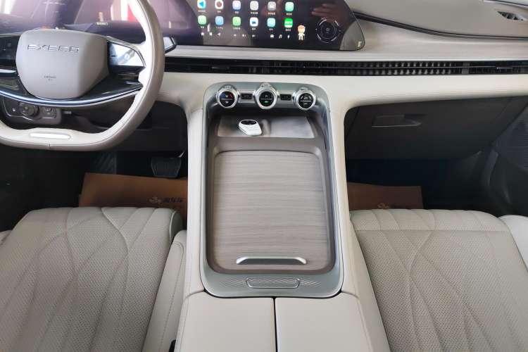 Used EXEED Stellar C-DM 2024 1.5T Long-Range Pro