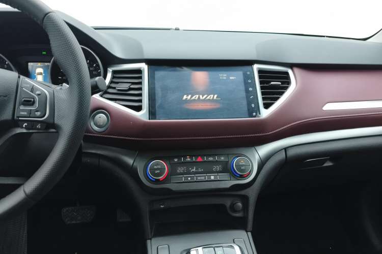 Used Haval H6 Coupe 2019 1.5T Automatic Two-Wheel Drive Luxury Smart Connectivity Version China VI Standard
