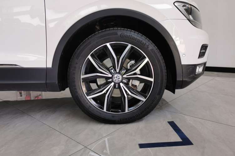 Used Volkswagen Tiguan L 2020 330TSI Automatic Two-Wheel Drive Smart Luxury Edition China VI Standard