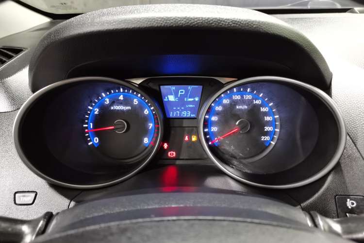 Used Hyundai ix35 2015 2.0L Automatic 2WD Smart Version China V Standard