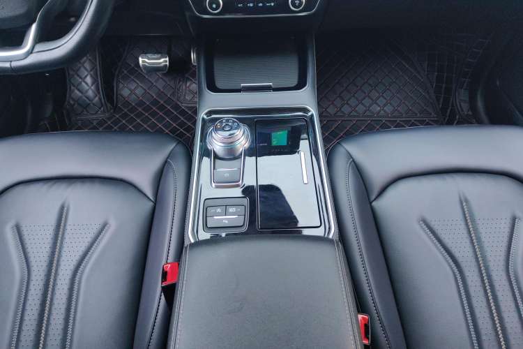 Used Ford Edge 2021 PLUS EcoBoost 245 Two-Wheel-Drive Titanium 7-Seater