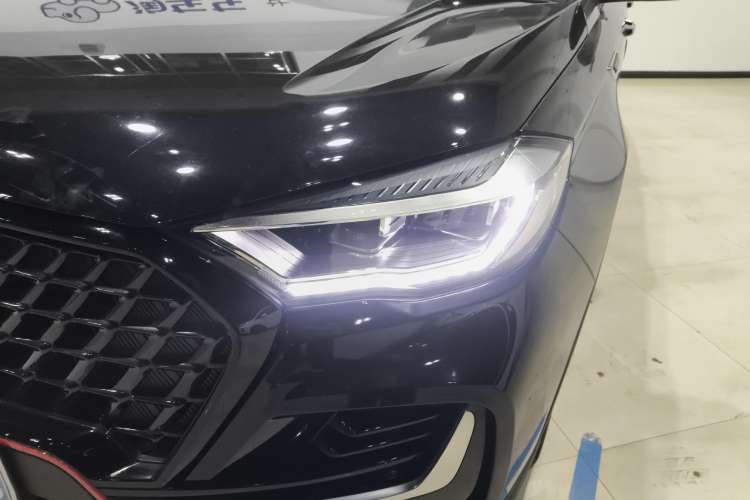 Used Sinotruk VGV U75 2021 1.5T Automatic SG Version 5 Seats