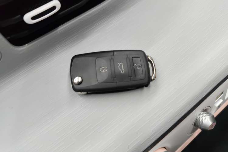 Used Wuling Hongguang MINIEV 2021 Macaron Premium Model – Lithium Iron Phosphate